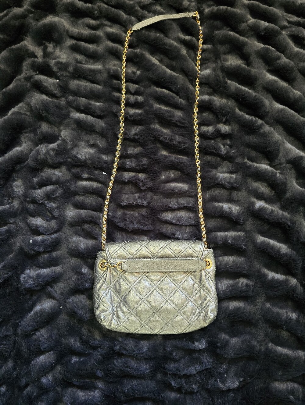 Vintage Marc Jacobs. Quilted Metallic Gold Crossbody Bag with Chain Strap - Picture 2 of 11